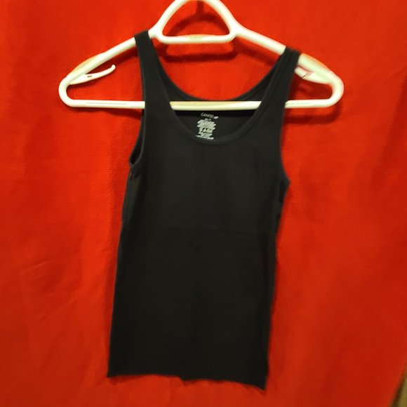 3 tops XS like new - Picture 6 of 7